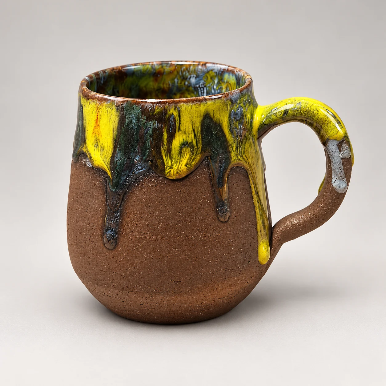 Terra Flow Runder Becher