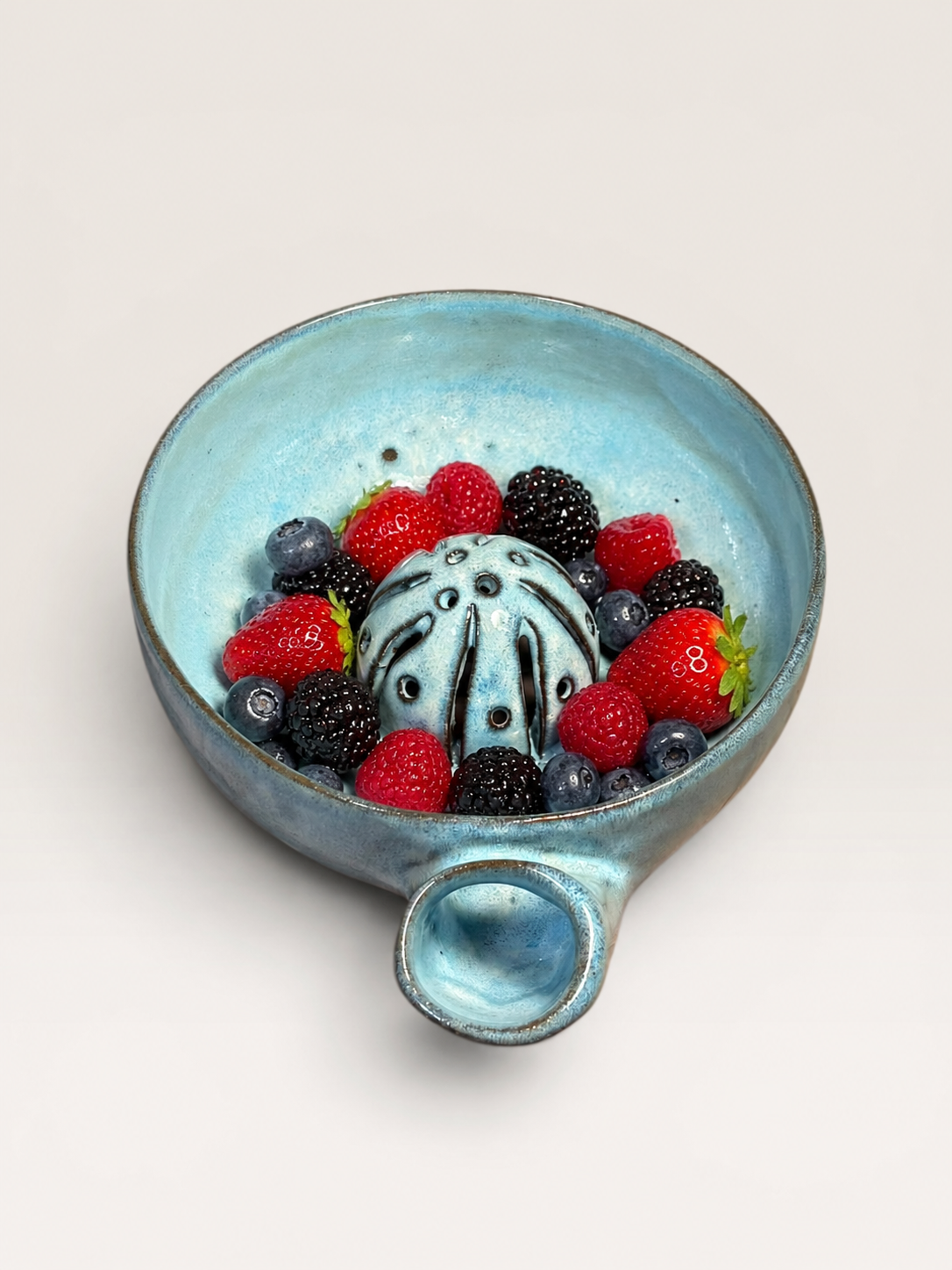 Berry Bowl — Ceramic Fruit Colander